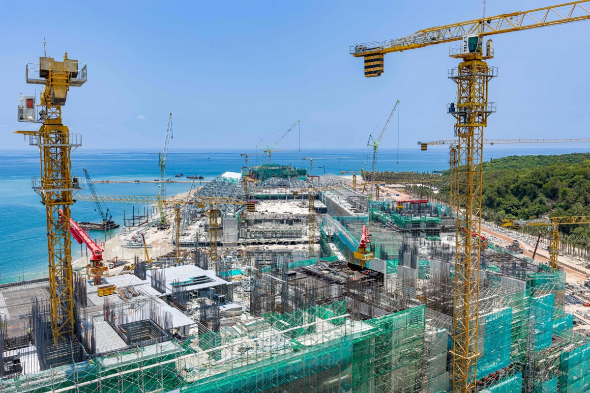 Thi công xuyên ngày đêm, siêu công trình APEC tiến sát mốc hoàn thiện